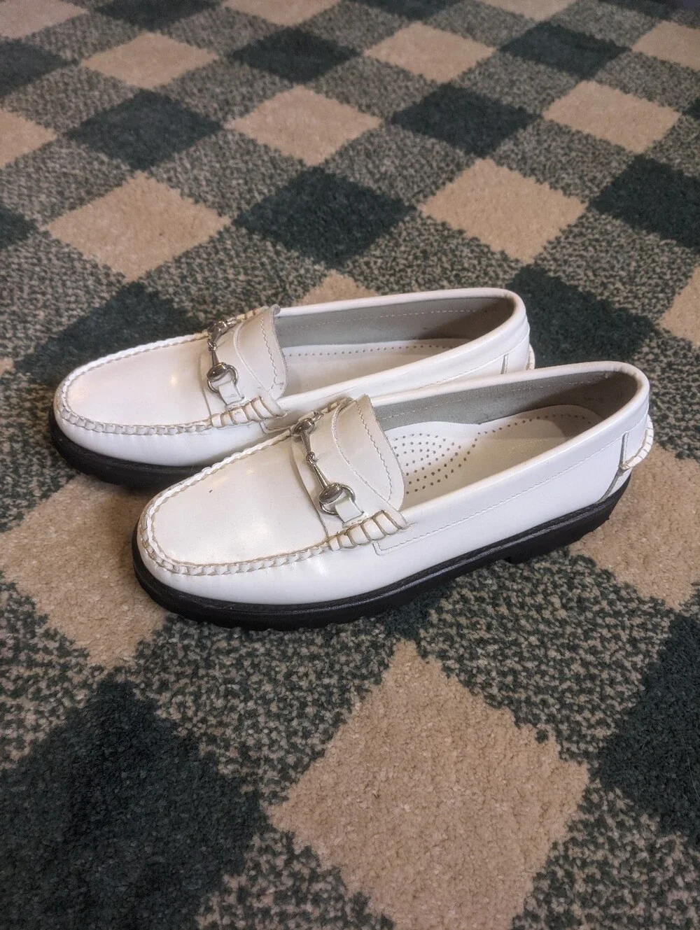 G.H. Bass Weejuns Originals White Leather Lianna Lug Sole Size 6